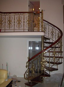 今日佛山市众珏金属制品厂楼梯生产供应商行情价格走势分析